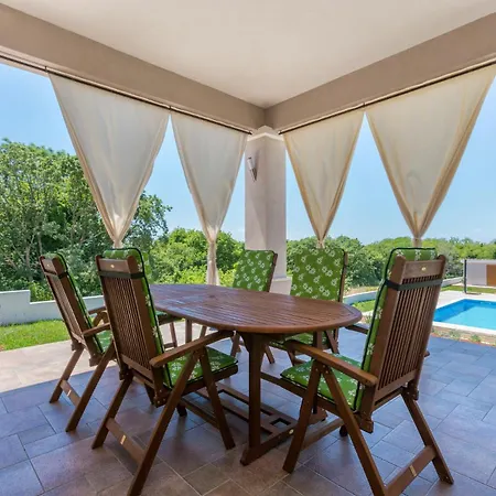Tara Villa